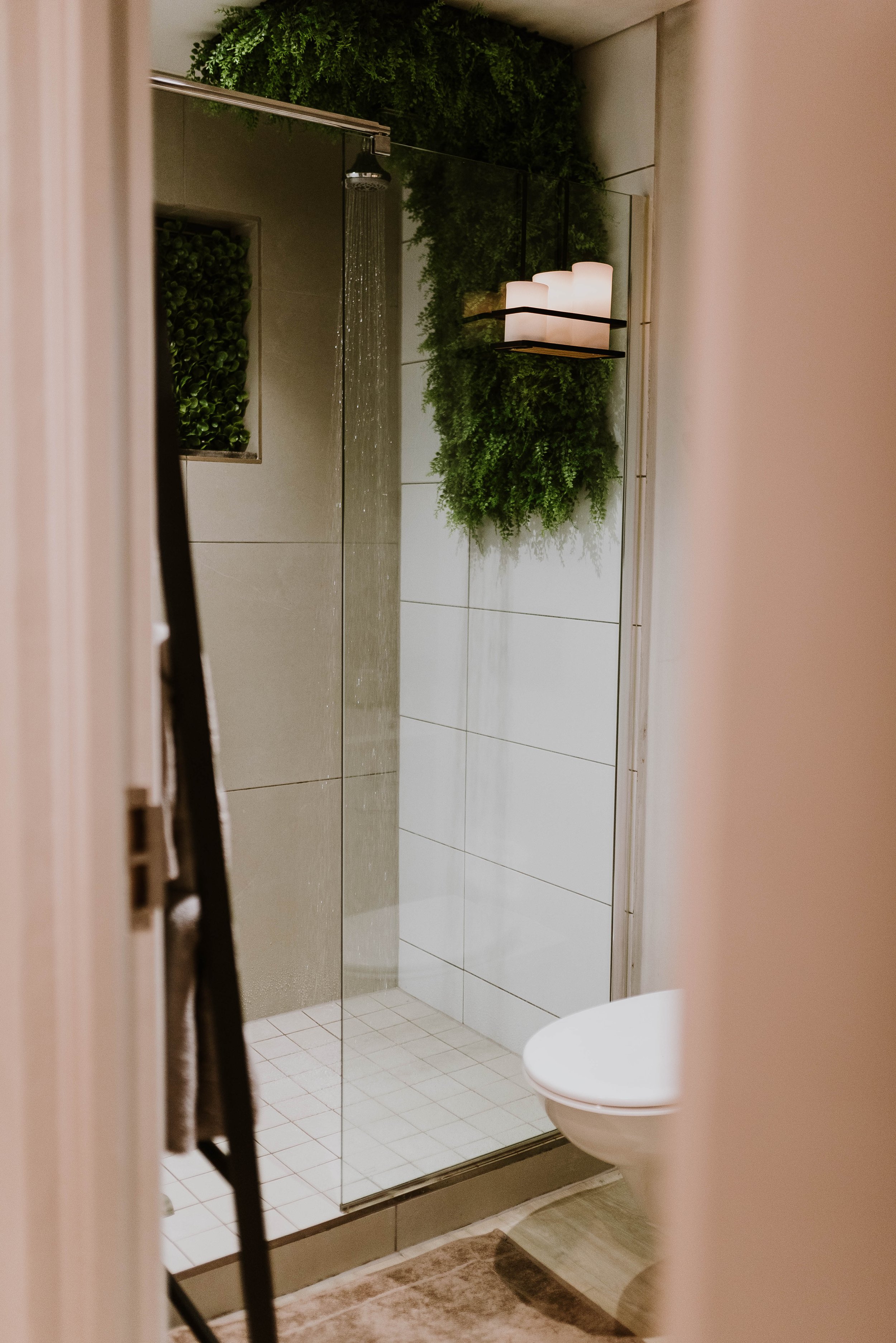 Ensuite Spa Shower provides a calming private space for body scrubs